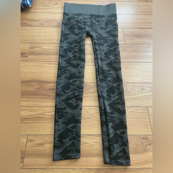 Bozzolo Camo Leggings - Picture 7 of 7